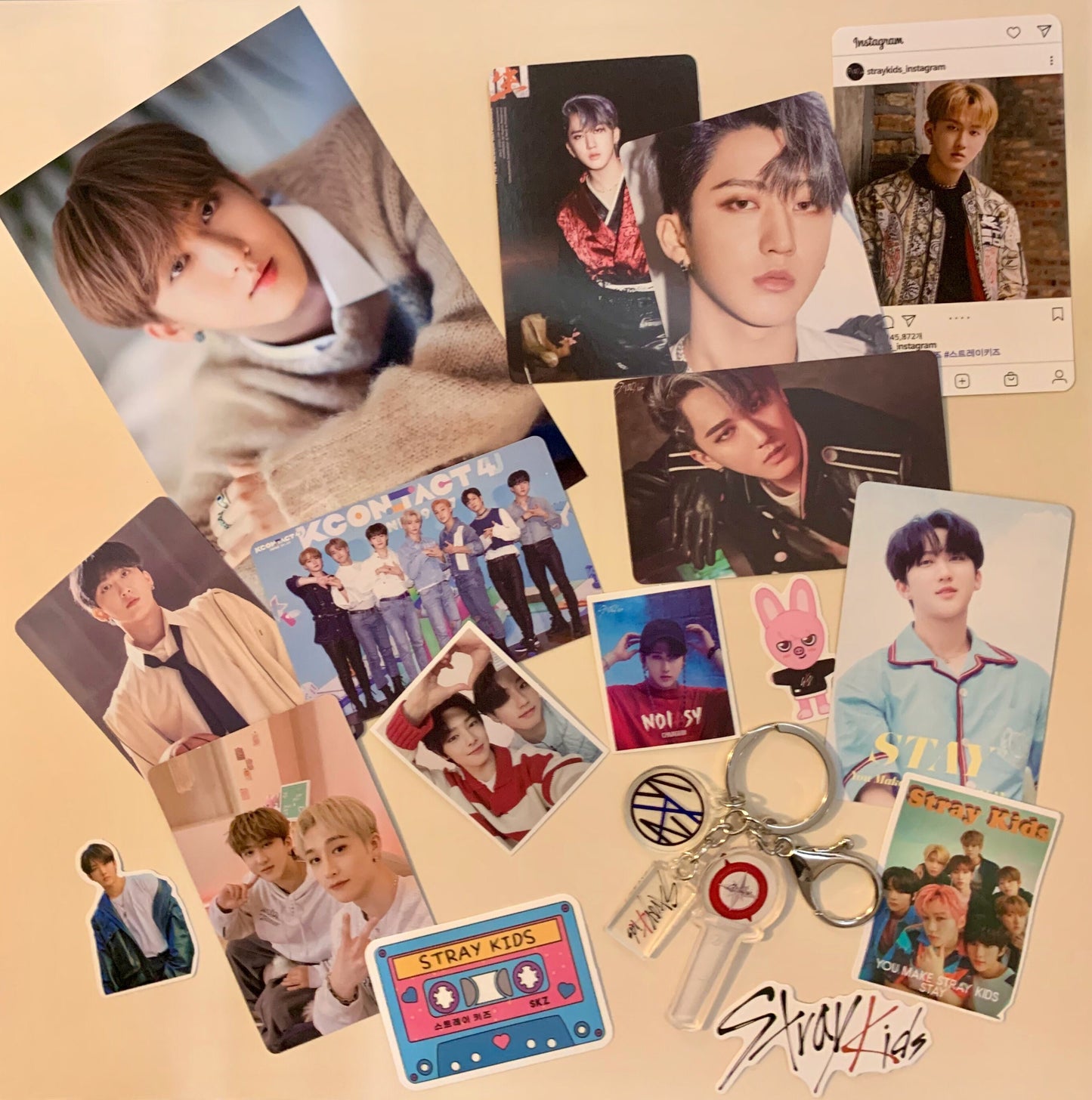 Lee Know Stray Kids Bias Pack | Basic Pack | Key Chain | Photo cards | Random | Gift for friends