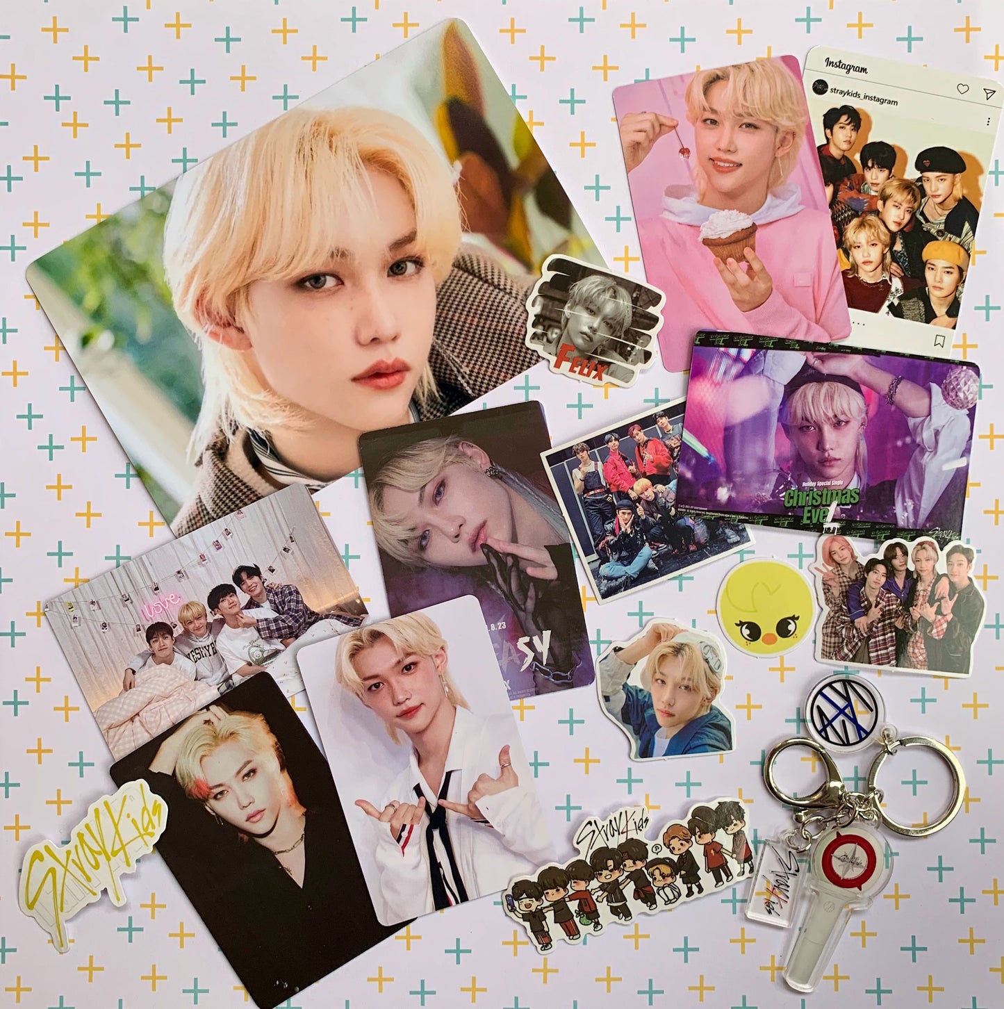Lee Know Stray Kids Bias Pack | Basic Pack | Key Chain | Photo cards | Random | Gift for friends